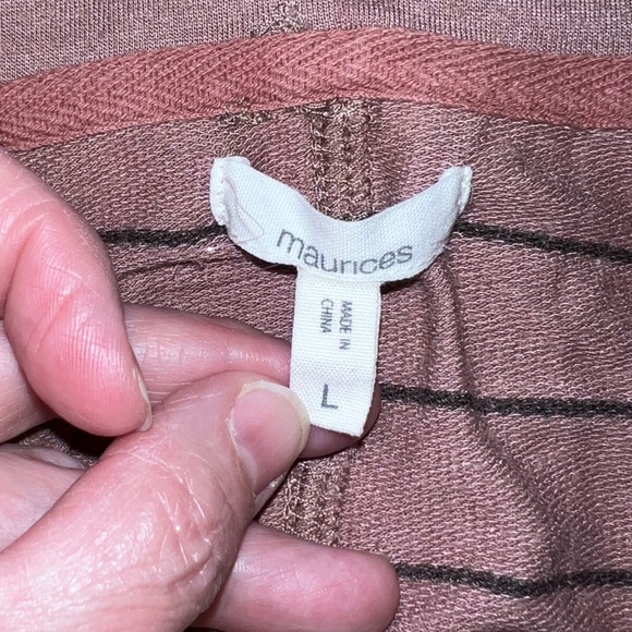 Striped hooded sweatshirt - Picture 6 of 9